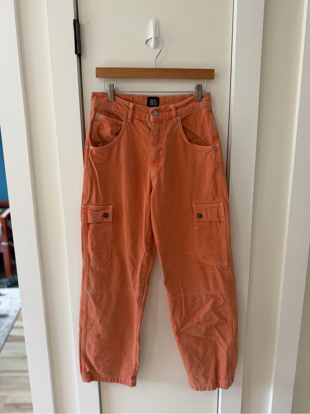 BDG Urban Outfitters Coral Cargos Size 26